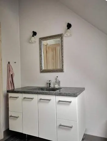 Hvirrekaergaard, Midt I Naturen. Bed & Breakfast Hirtshals